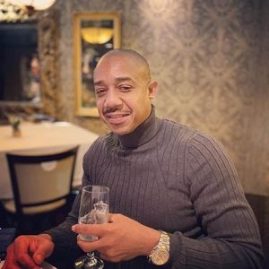 Meet your Posher, Perry